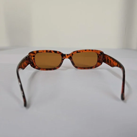 NEW Women Tortoiseshell Rectangle Sunglasses Brown‎ Lens Fashion Eyewear - Picture 3 of 5